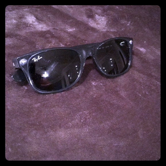 Ray-Ban Accessories - Classic Ray-Bans